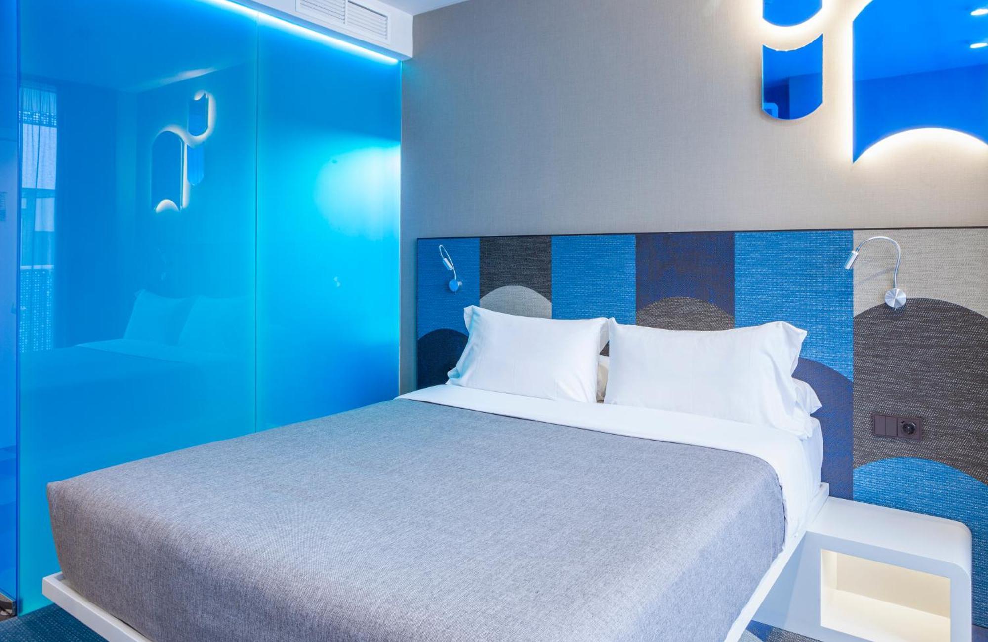 Hotel Macia Sevilla Kubb Kültér fotó